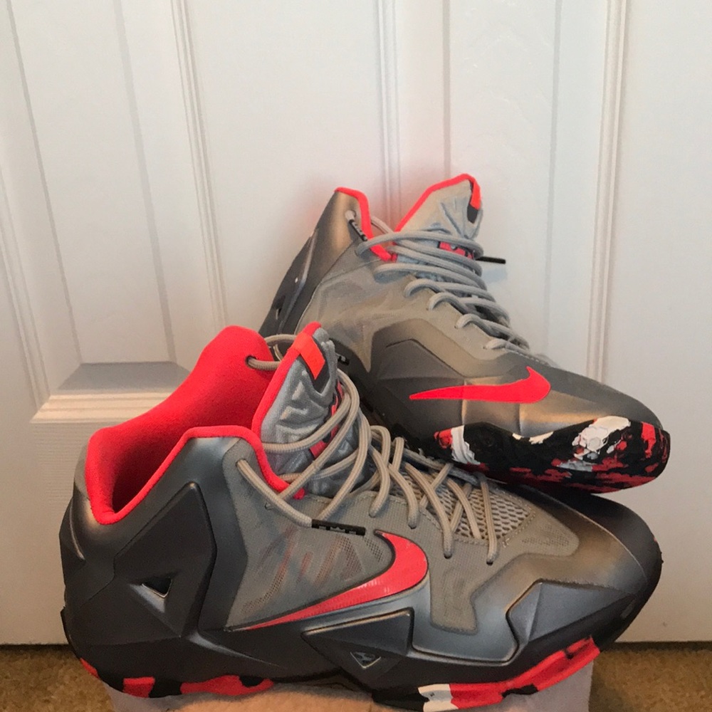 Nike shoes